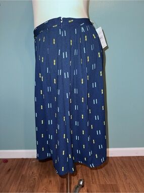 NWT LOFT Midi Navy Blue Skirt Size 4
